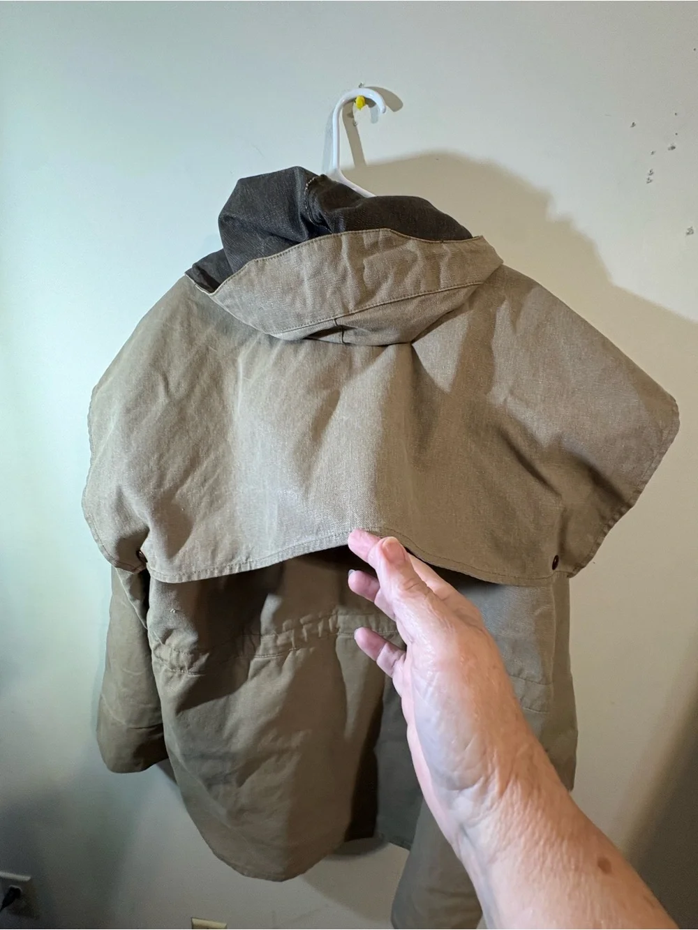Outback Trading Co. utility Jacket men tan canvas oilskin utility hooded medium